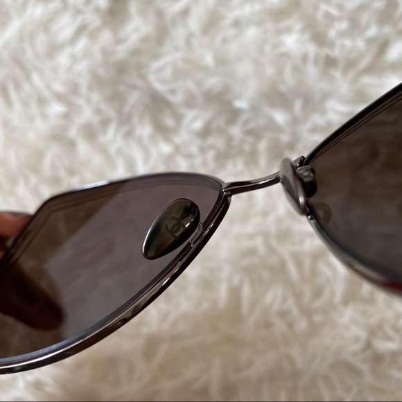 Authentic Chanel Butterfly Brown Lens Gunmetal Frame Sunglasses Non-polarized - Picture 10 of 13